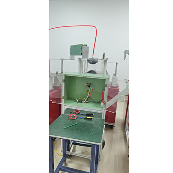 監(jiān)控攝像 機