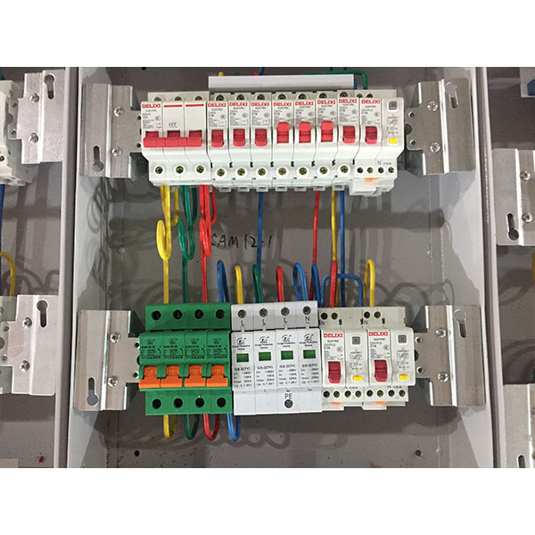 浪涌保護(hù)器