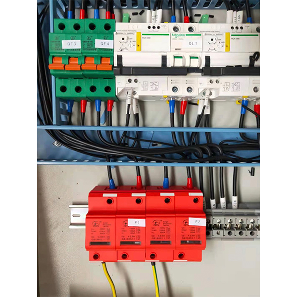 浪涌保護(hù) 器